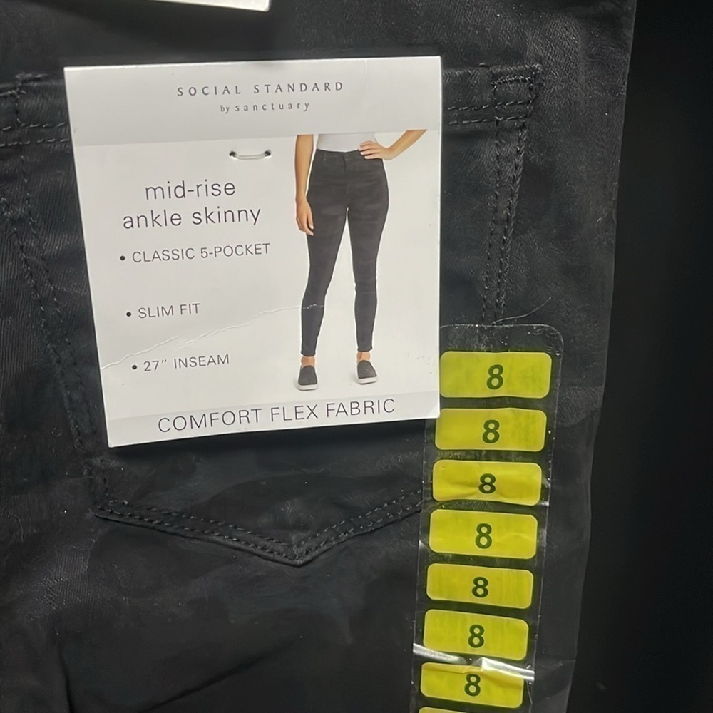 Social Standard by Sanctuary- mid rise ankle skinny black camo. NWT - Picture 9 of 9